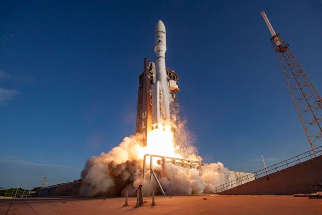 A nova rede de satélites da Amazon para telefones celulares pode esquentar a disputa com a SpaceX
