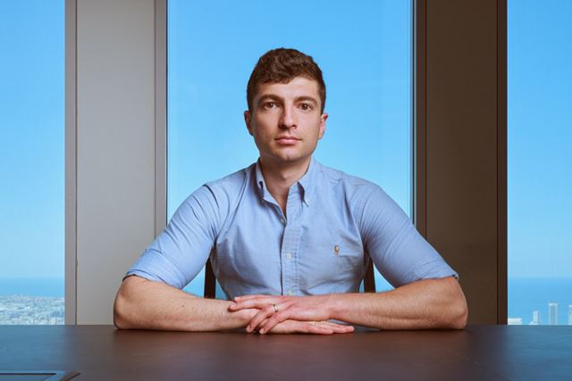 Encore AI capta 30 milhões de dólares para construir agentes de inteligência artificial que aprendem com ligações de clientes