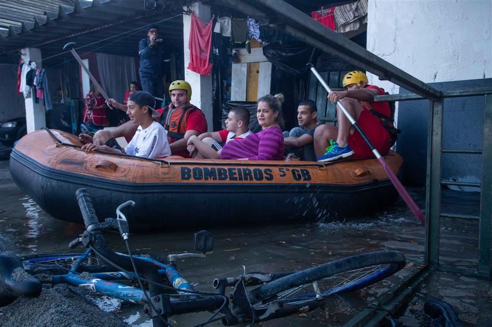 Defesa Civil simula enchente com atiradores do Tiro de Guerra