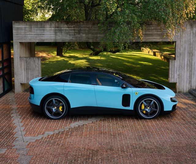 Desculpem, haters. O primeiro EV da Ferrari está indo muito bem