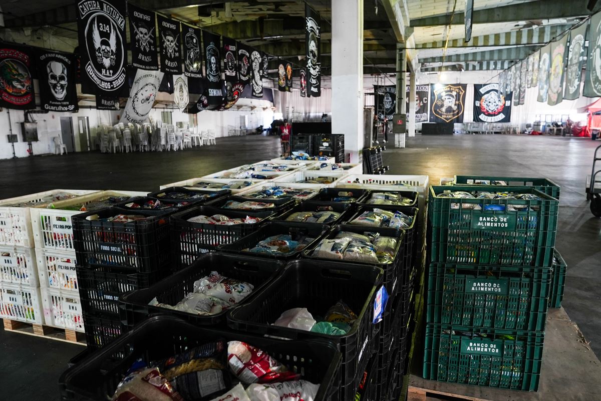 Fundo Social de Guarulhos recebe doação de seis toneladas de alimentos de motoclube da cidade
