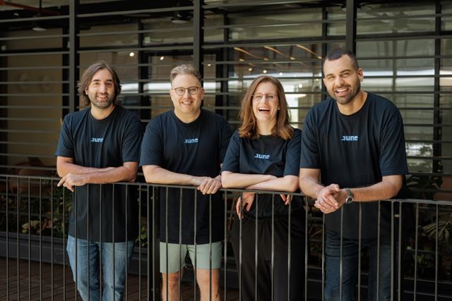Uma startup apoiada por Marc Benioff acha que a inteligência artificial pode resolver o problema de implantação da IA