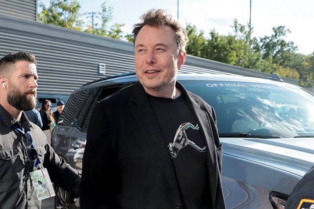 Elon Musk passa metade do tempo falando sobre robôs e inteligência artificial nas chamadas de resultados da Tesla