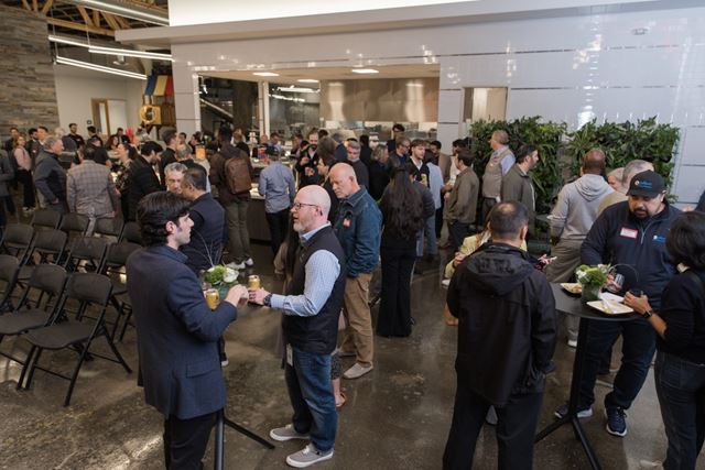 Organize um evento paralelo durante a semana da TechCrunch Founder Summit em Boston