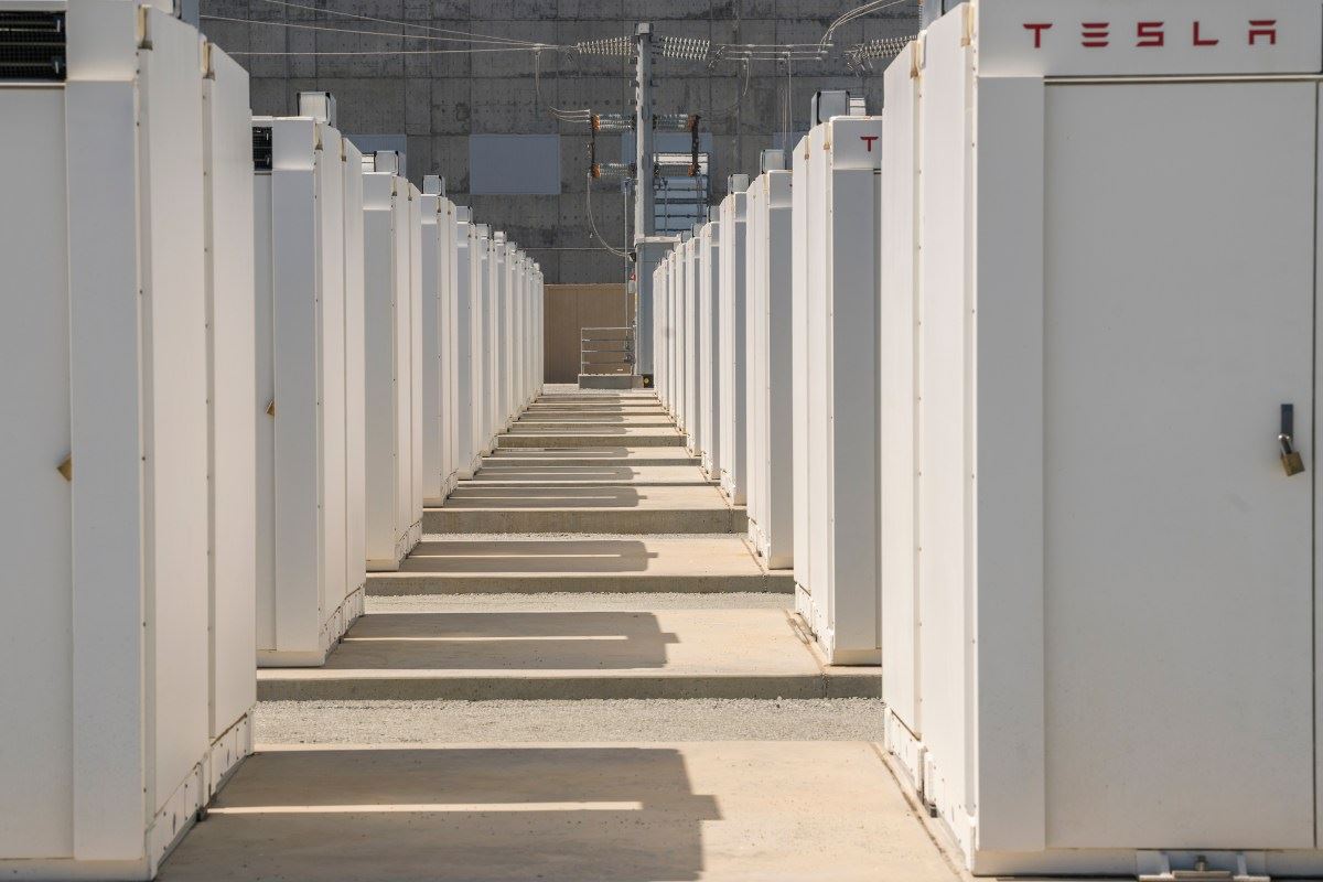 A SpaceX comprou US$ 329 milhões em Tesla Megapacks até agora este ano