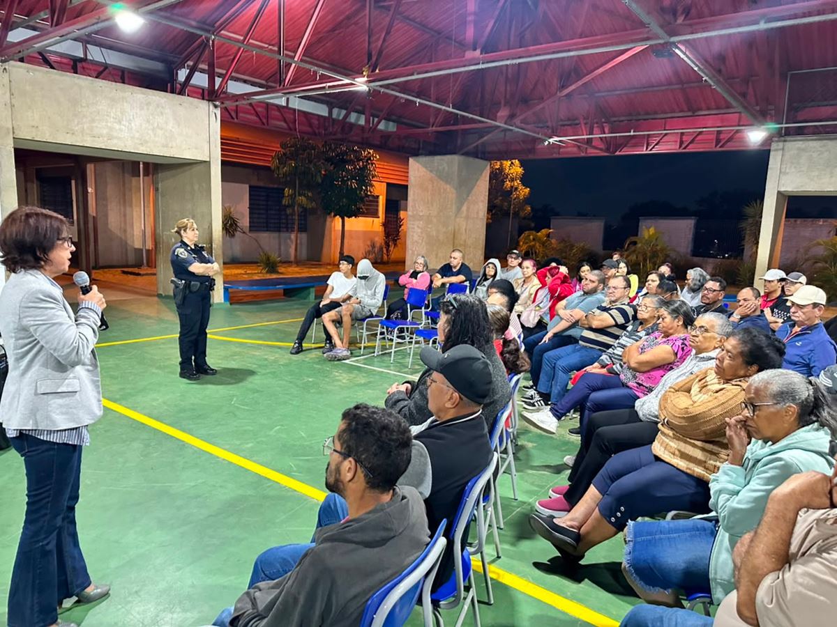 Prefeitura promove ações de conscientização sobre violência contra a mulher nas escolas municipais
