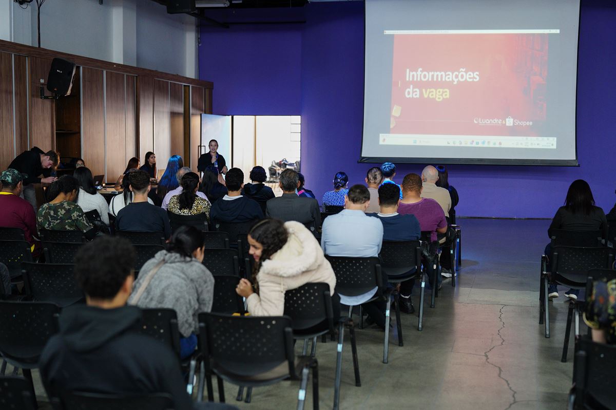 Mega mutirão de empregos no Adamastor disponibiliza mais de 1.500 vagas de trabalho