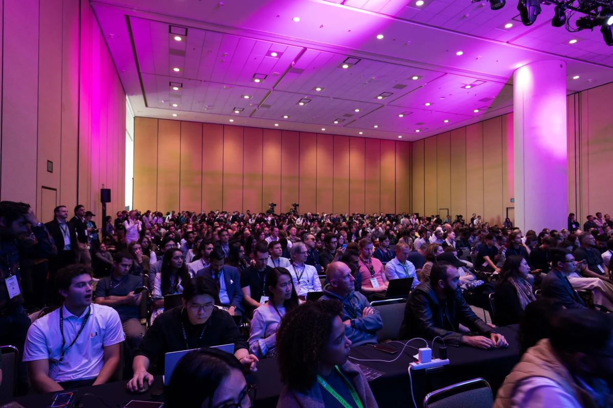 Hoje é o último dia para garantir até $400 de desconto no seu ingresso para o TechCrunch Disrupt 2026