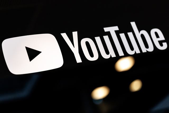 O YouTube agora exige que os criadores tenham o dobro de horas de exibição para começar a ganhar dinheiro