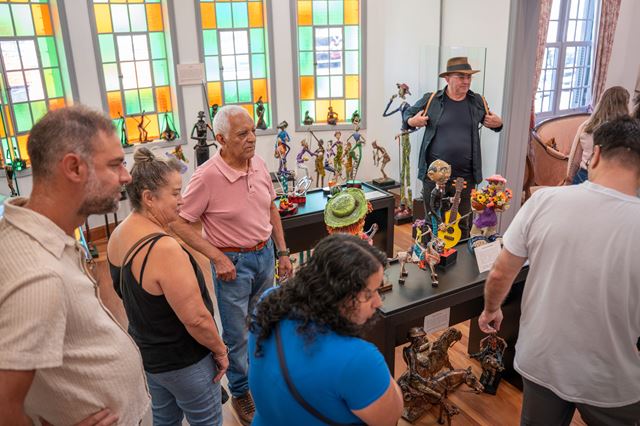 Mais de 600 pessoas visitam Casarão da Nossa História no aniversário de um ano do local
