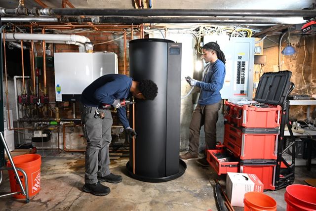 Reservoir capta 8 milhões de dólares para fabricar aquecedores de água que as pessoas — e a rede elétrica — realmente vão querer
