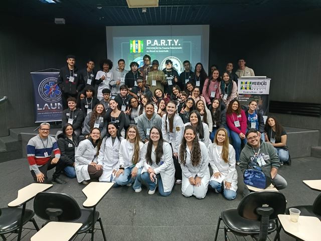 Prefeitura promove conscientização de jovens sobre os riscos de misturar álcool e direção