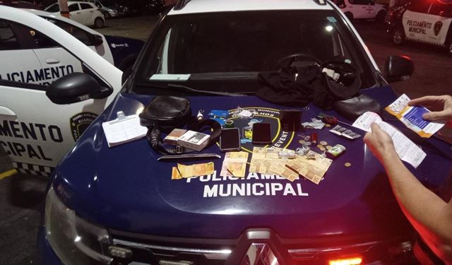 GCM prende homem por furto em caixas eletrônicos e apreende adolescente no Jardim Vila Galvão