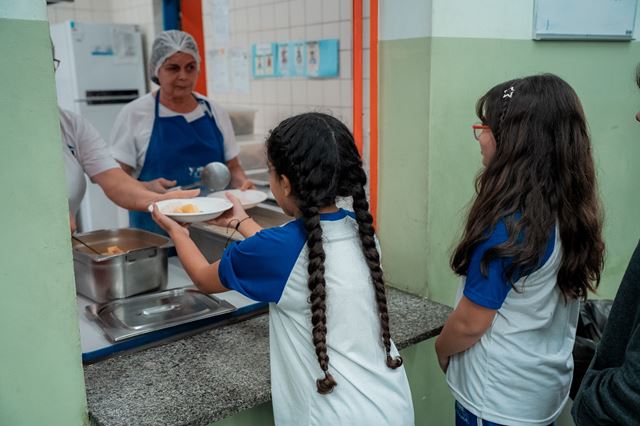 Prefeitura de Guarulhos avalia introdução de nova combinação de ingredientes na alimentação escolar da rede municipal