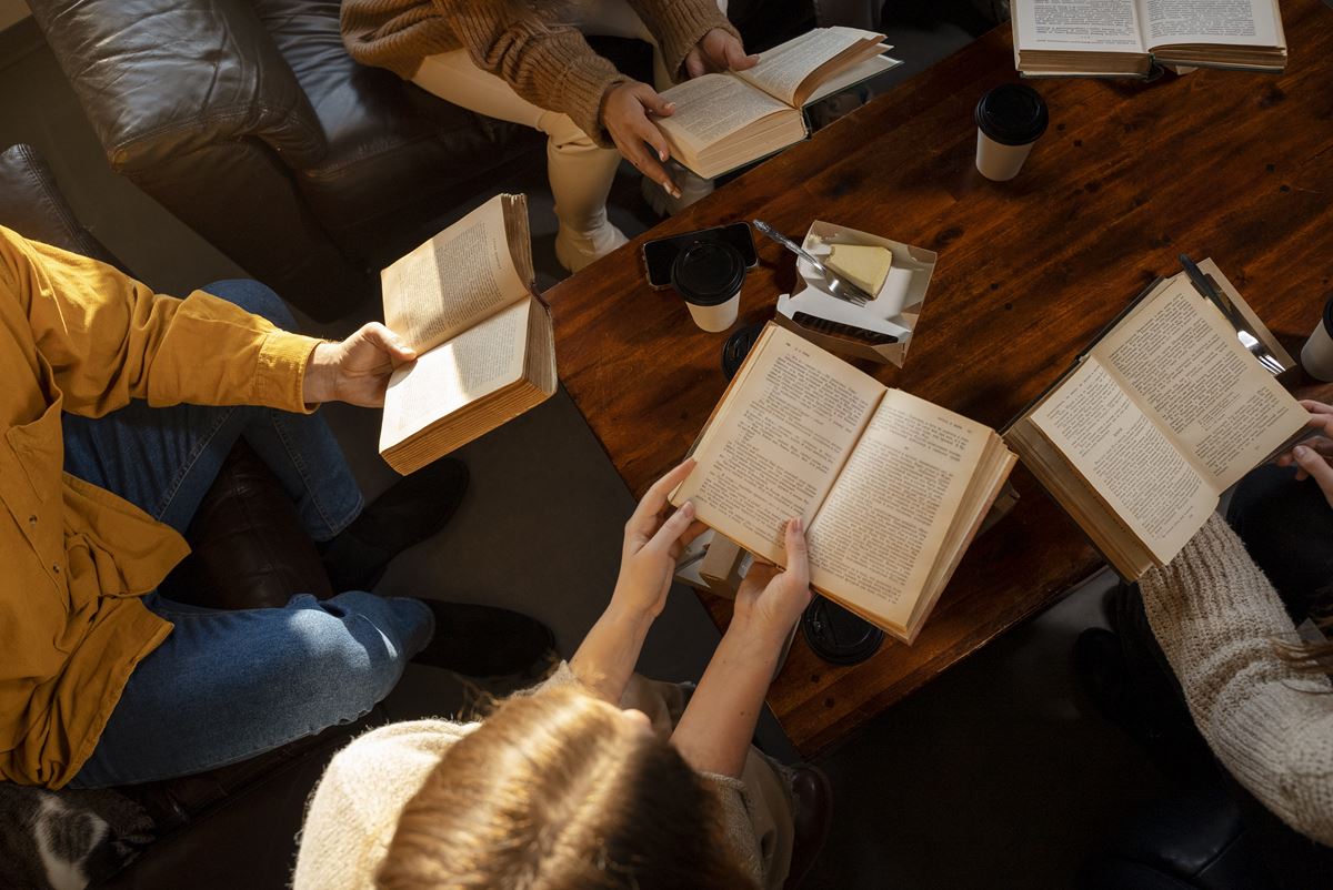 Livro de Olavo Bilac é tema de clube de leitura nos dias 28 e 29 em duas bibliotecas de Guarulhos