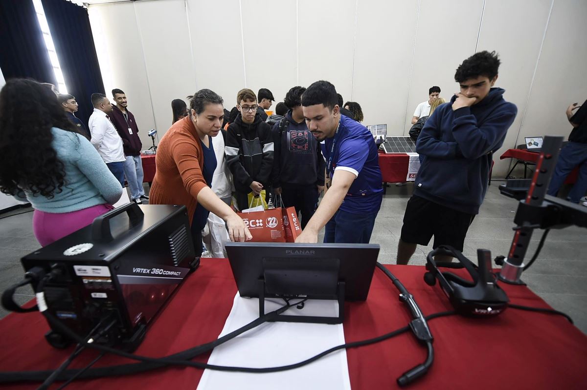 Feira do Estudante abre leque de possibilidades para ingresso no mercado de trabalho
