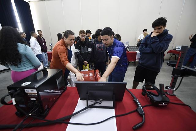 Feira do Estudante abre leque de possibilidades para ingresso no mercado de trabalho