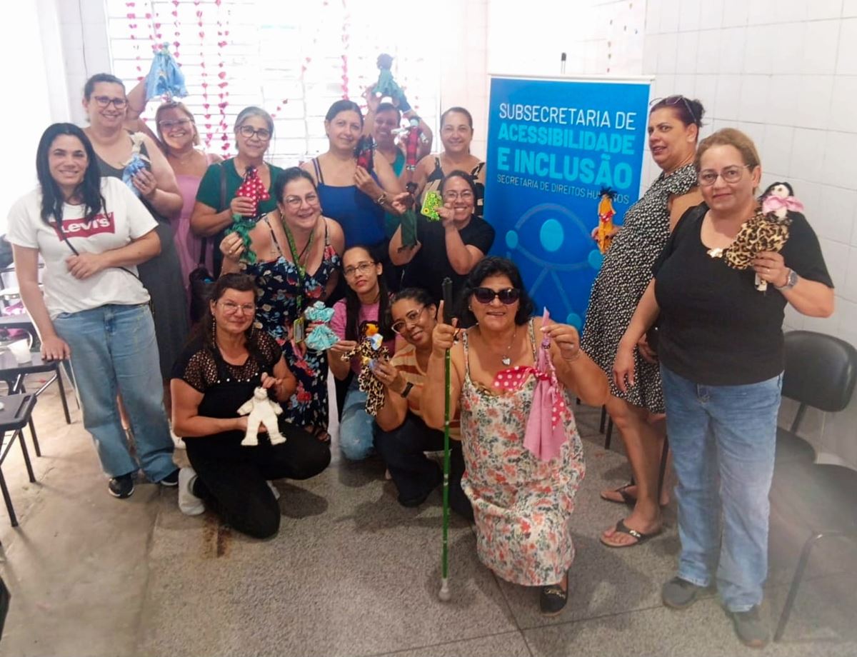 Prefeitura de Guarulhos promove atividade arteterapêutica para mulheres com fibromialgia