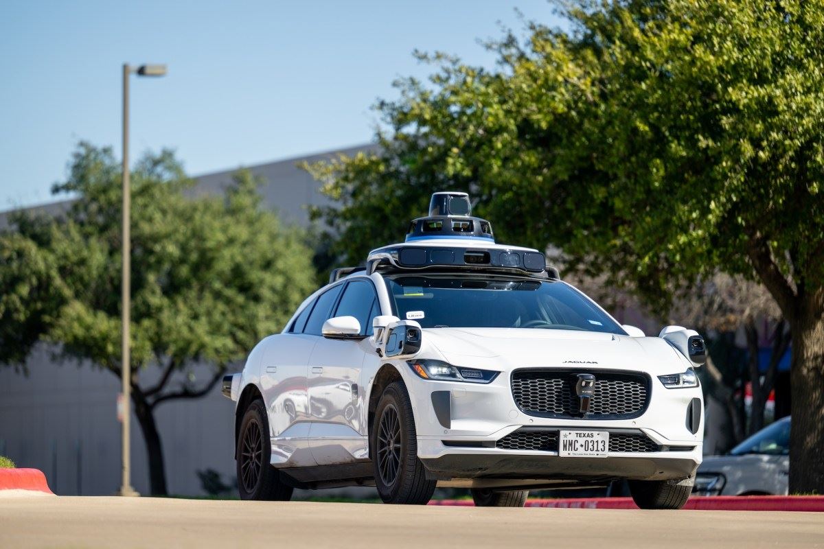 Waymo entrega documentos na investigação de colisão envolvendo crianças da NHTSA