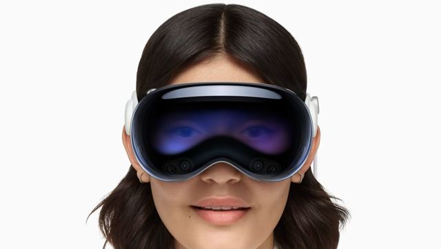 A Apple estaria cortando centenas de empregos das equipes do Siri e do Vision Pro