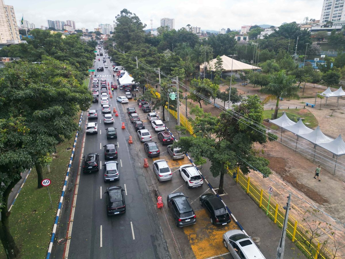 Guarulhos segue com ações de vacinação contra o sarampo com drive-thru neste sábado