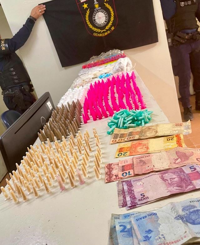 GCM prende três suspeitos por tráfico e apreende mais de 3 kg de drogas na região da Vila Rio de Janeiro