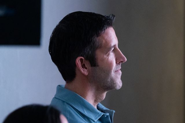 John Ternus promove lançamento histórico na próxima semana no primeiro memorando como CEO da Apple