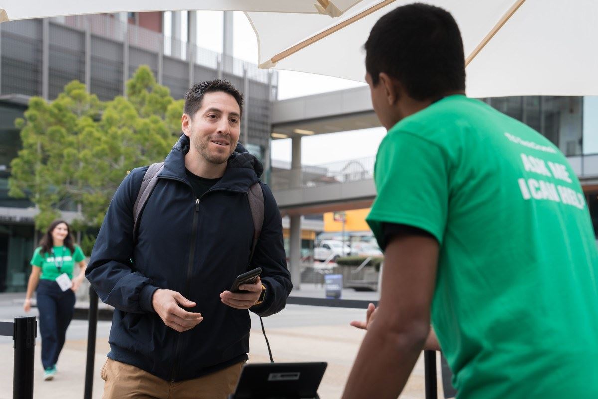 Seja voluntário no TechCrunch Founder Summit em Boston
