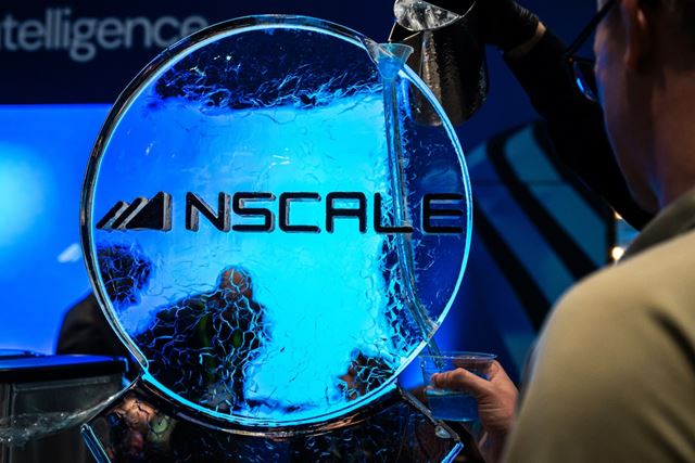Provedora britanica de infraestrutura de IA Nscale busca 3,5 bilhoes de dolares antes de oferta publica