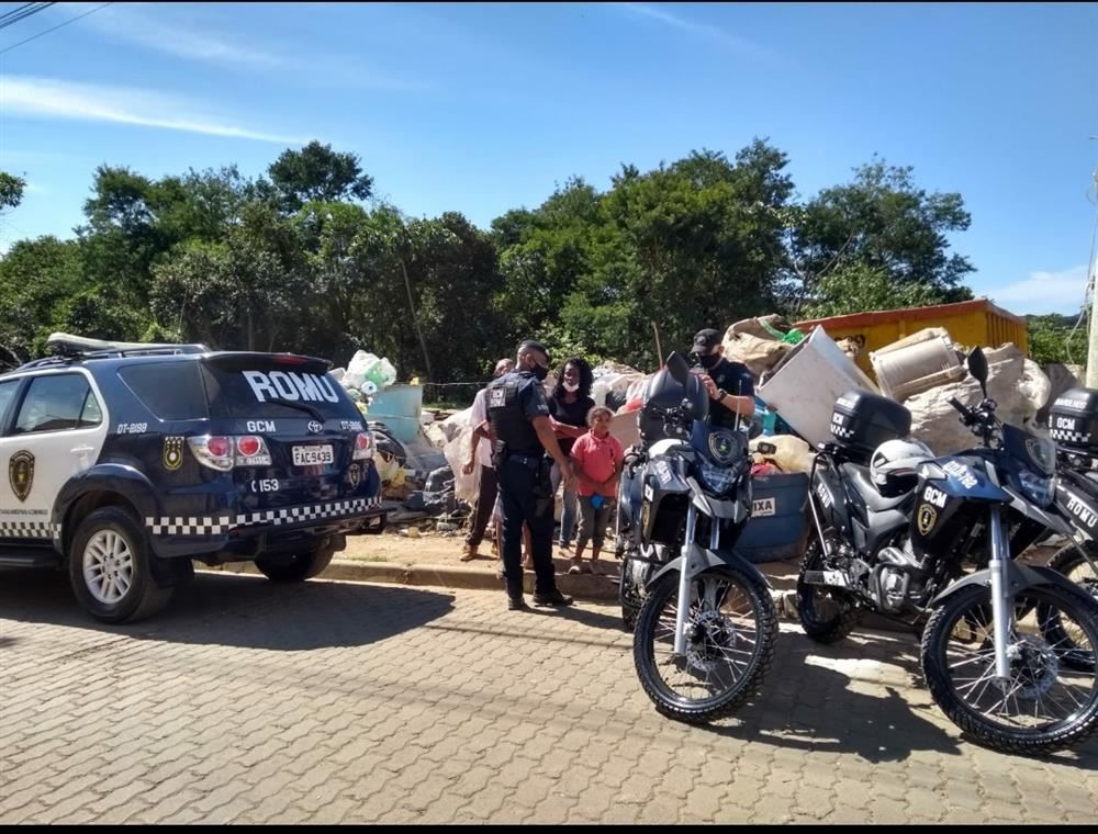 GCM interage com crianças no Recreio São Jorge
