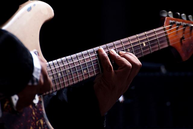 Guitarristas do Conservatório Municipal de Artes realizam encontro gratuito no Arquivo Histórico de Guarulhos