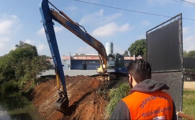 Defesa Civil vistoria córregos e comunidades em diversas regiões de Guarulhos
