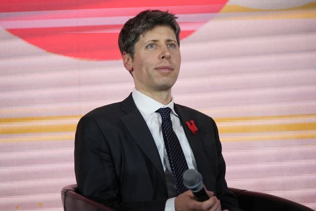 Sam Altman, da OpenAI, diz que seria 'pouco sensato' abrir o capital em 2026