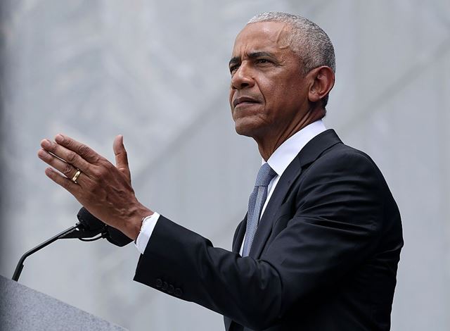 Obama insta os democratas a terem um plano claro para salvaguardas de IA