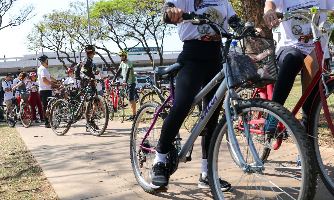Justiça aceita denúncia contra 5 acusados de matar ciclista no Rio