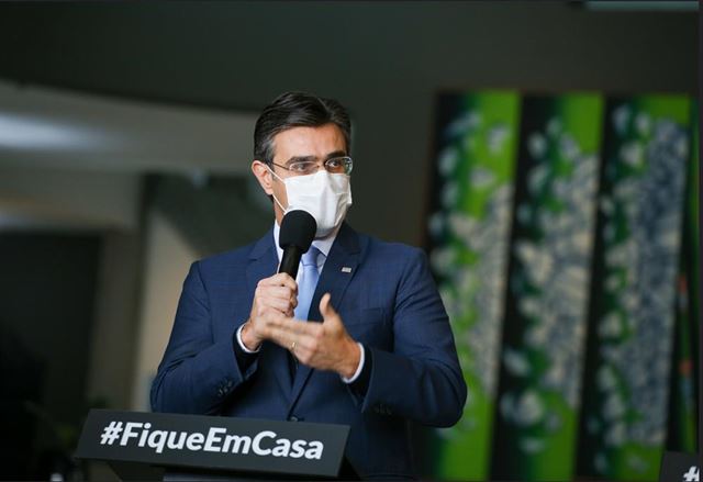 Governo de SP garante fornecimento de gás e água durante pandemia