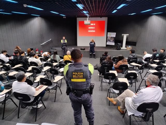 Prefeitura de Guarulhos orienta estudantes sobre importância da segurança no trânsito