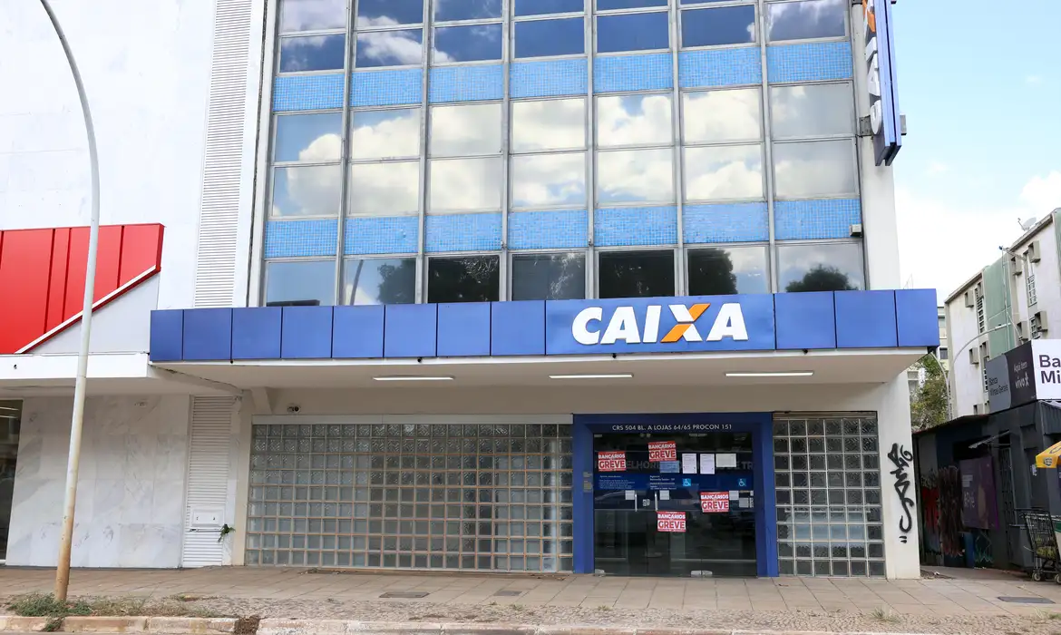 Trabalhadores da Caixa decidem na próxima semana sobre fim da greve