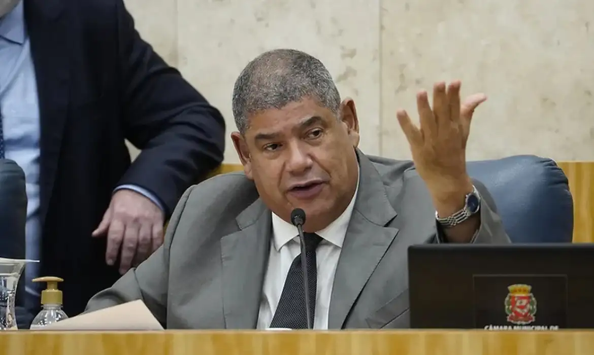 Ex-vereador Milton Leite se entrega à polícia após operação contra PCC