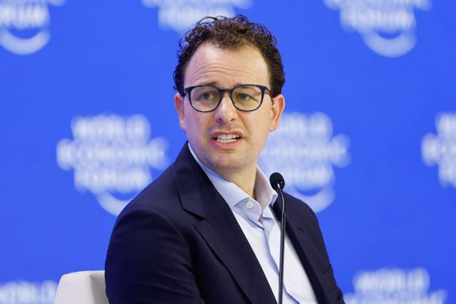 O primeiro avaliador embutido da Anthropic é… a Accenture?