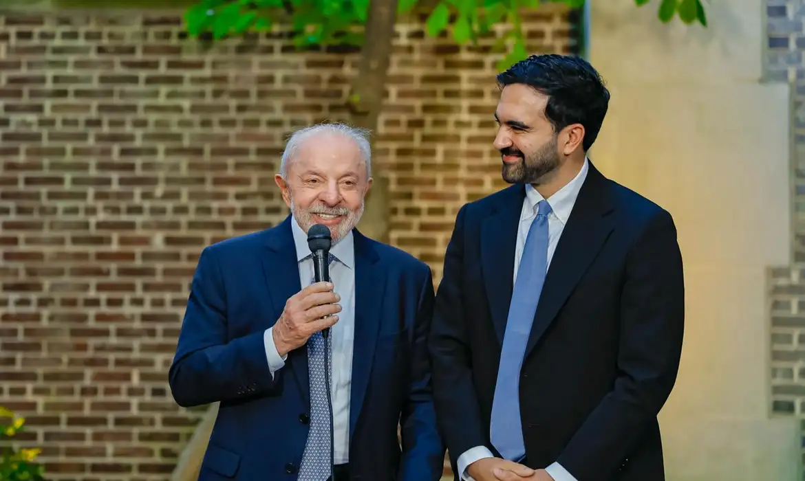 Nos EUA, Lula se reúne com prefeito de Nova York e presidente uruguaio