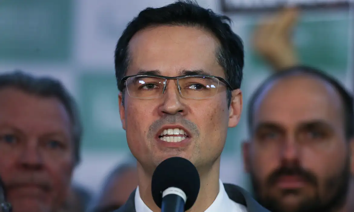 Maioria do TSE mantém suspensão da campanha de Deltan ao Senado