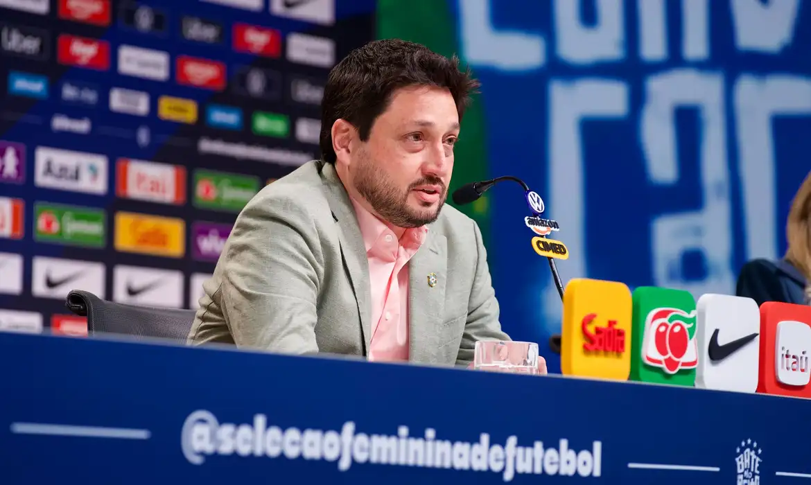 Arthur Elias convoca seleção feminina para amistosos contra Argentina