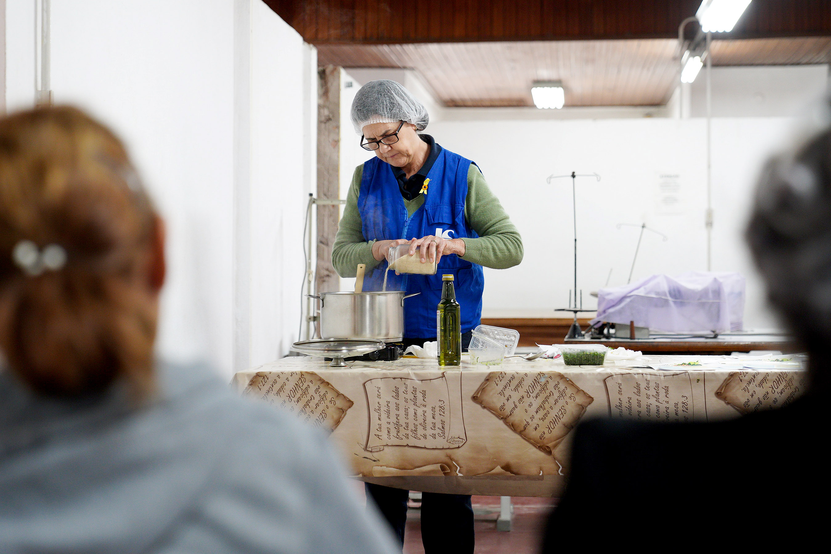 Oficina de reaproveitamento de alimentos nas Casa da Mulher geram alimentação saudável e economia