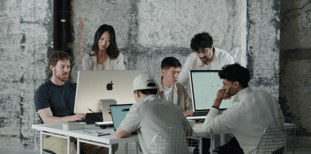 Ando quer enfrentar o Slack com um aplicativo de mensagens em equipe que permite que humanos e agentes trabalhem juntos