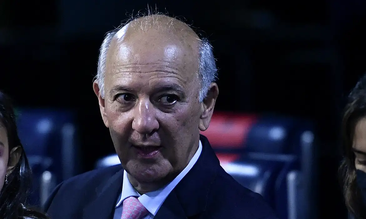 TSE nega registro de candidatura de Arruda ao governo do DF