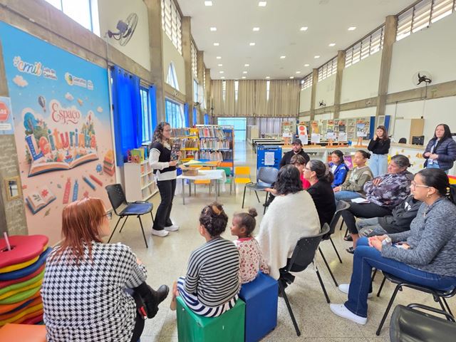 Literatura e criatividade marcam encontro com autora Victoria Chaves no CMIL