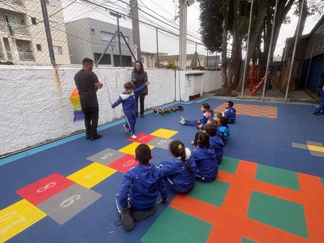 Setembro Azul promove ações de valorização e reflexão sobre a cultura surda na rede municipal
