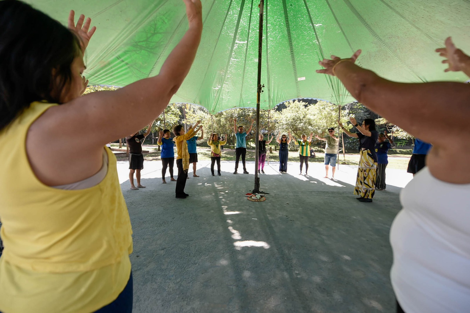 Domingo tem oficina gratuita de Danças Circulares no Bosque Maia