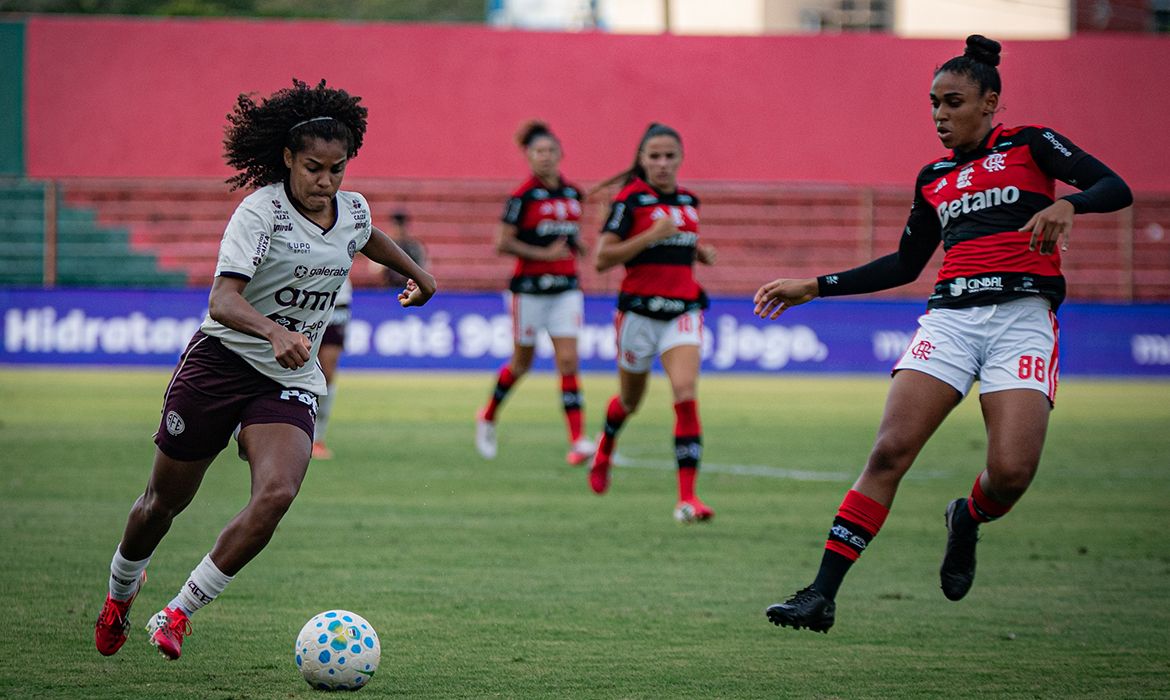 Saiba as diretrizes para desenvolvimento do futebol feminino no Brasil